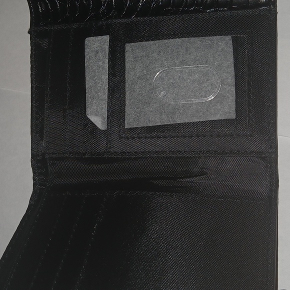 Disney Loungefly Black Loki Marvel Dtudios Wallet NWT - Picture 6 of 7